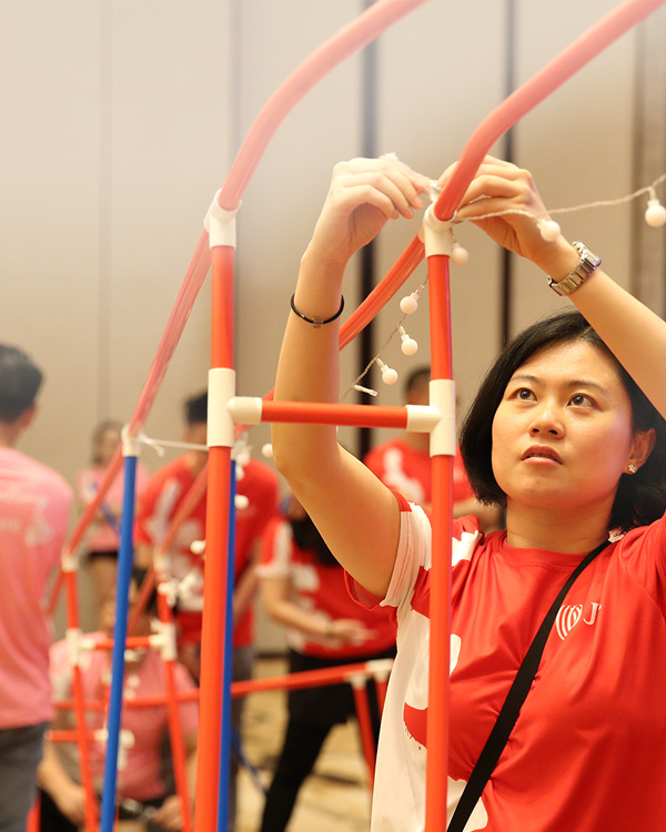 瘋狂過山車拓展培訓(xùn)